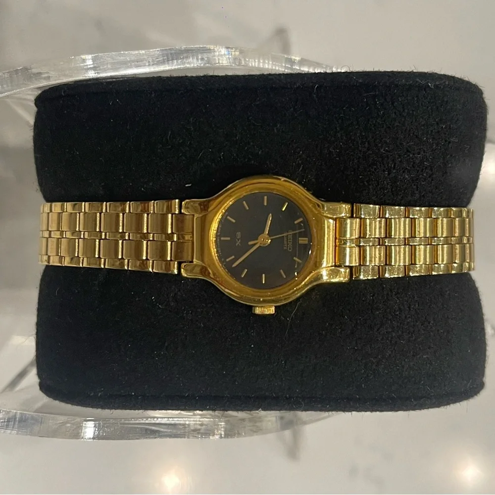 Seiko SX V401-0091 Gold Tone Women’s Watch
